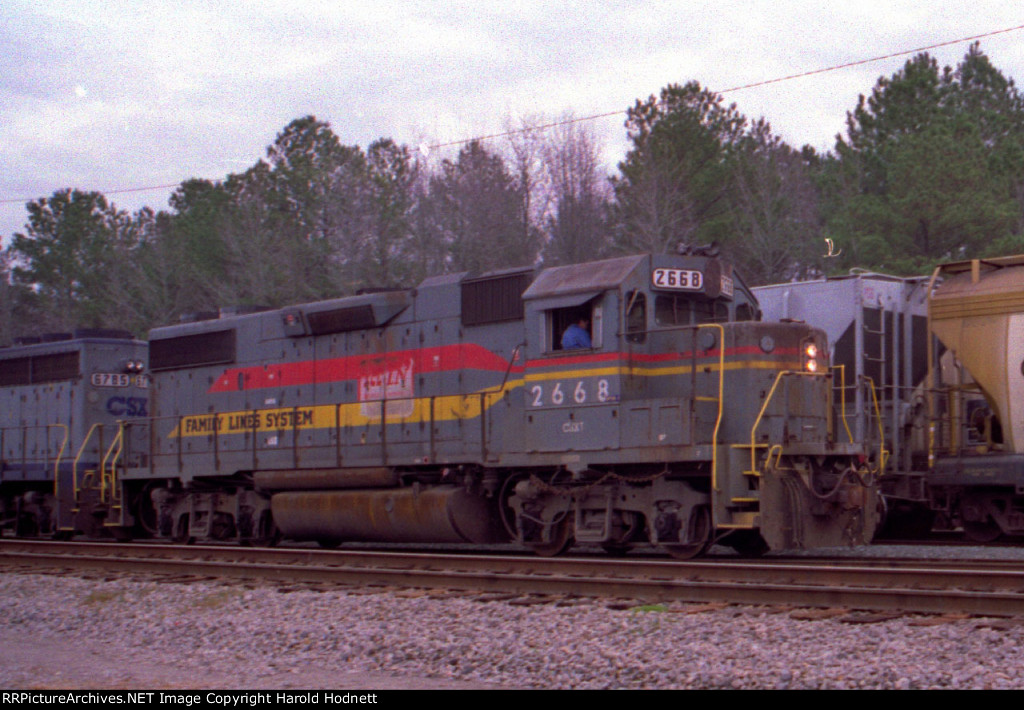 CSX 2668